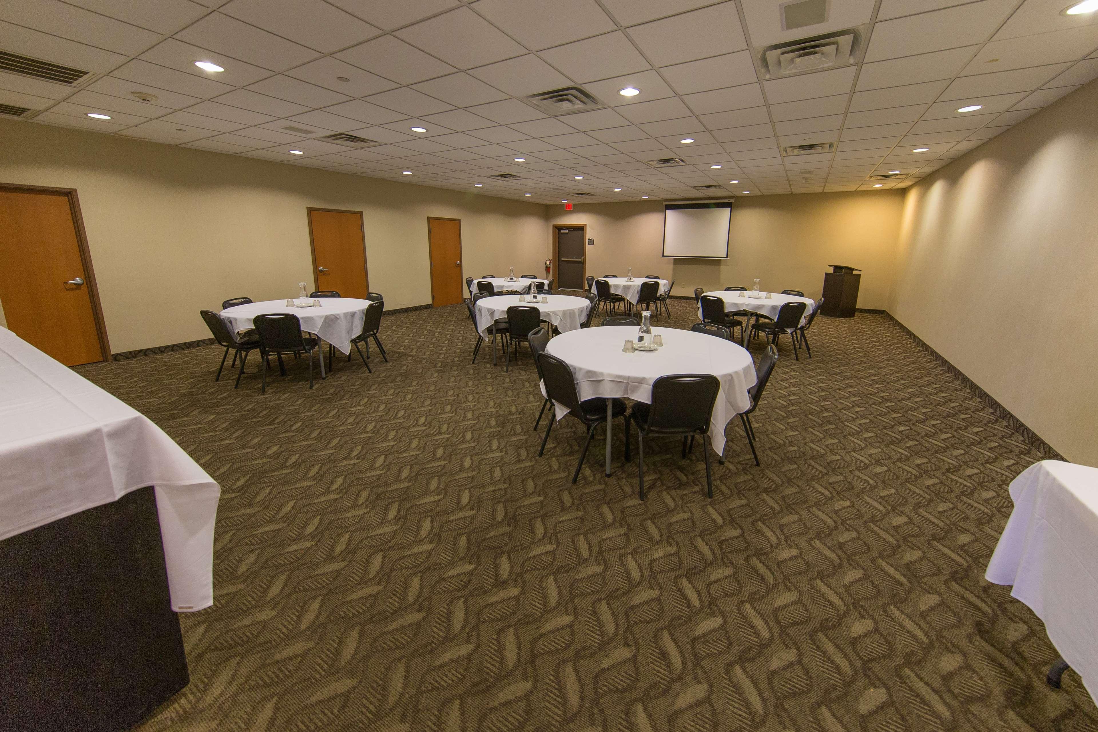 Best Western Plus Portage Hotel&Suites Exterior foto