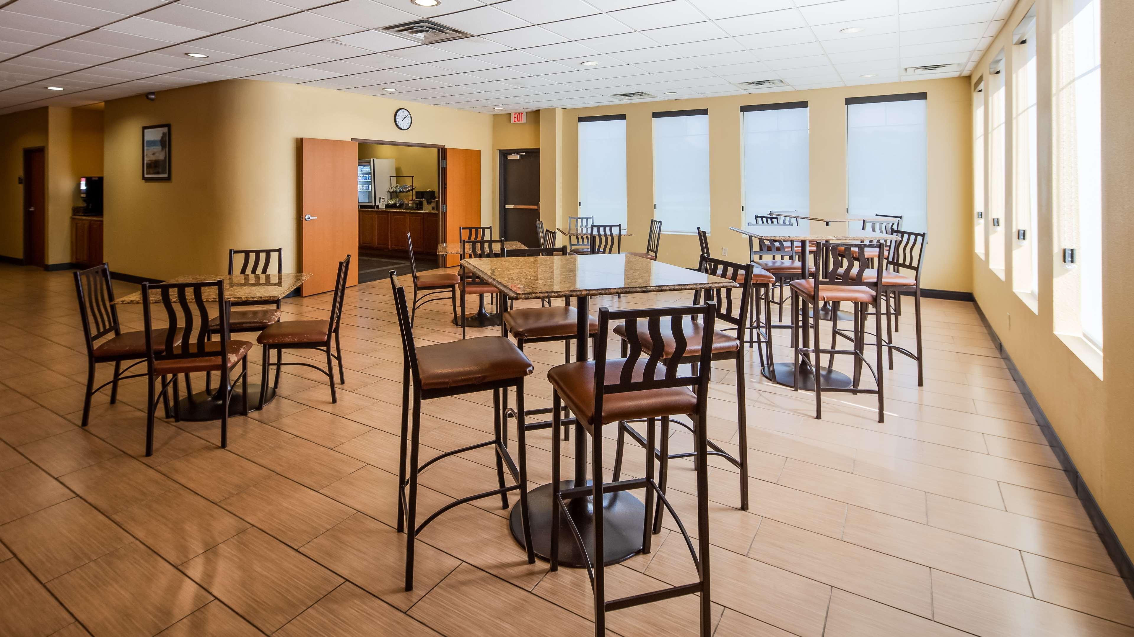 Best Western Plus Portage Hotel&Suites Exterior foto