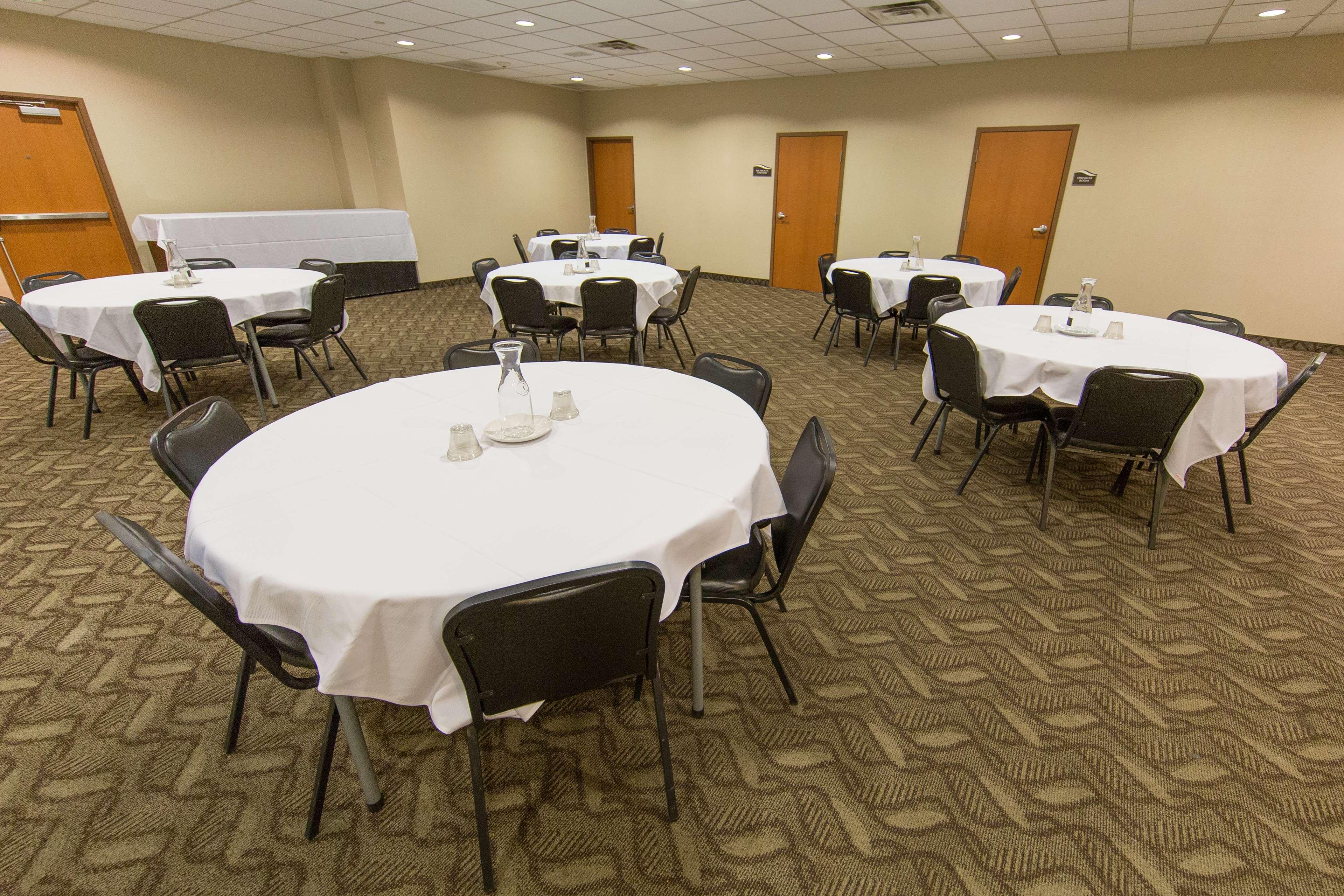 Best Western Plus Portage Hotel&Suites Exterior foto